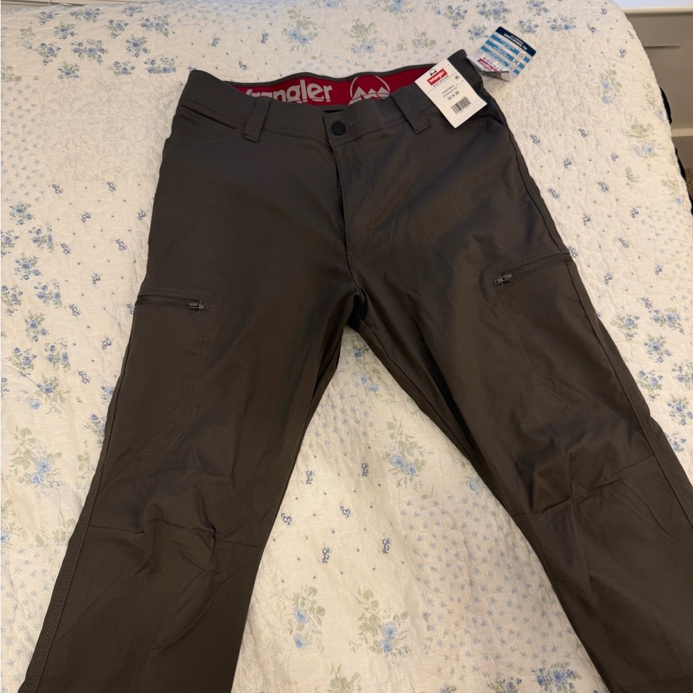 Wrangler Men’s Charcoal Cargo Pants with Zippered Thighs